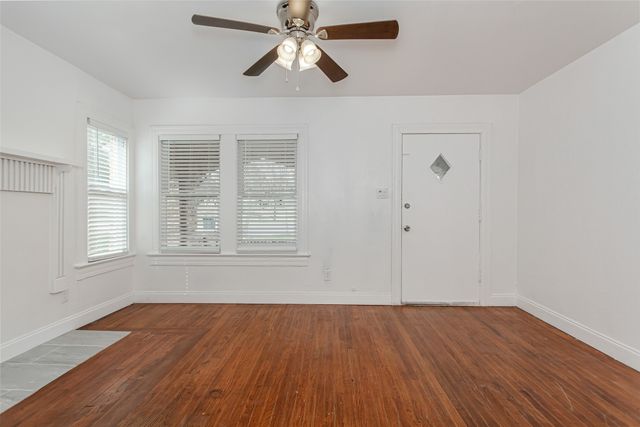 6112 Llano Avenue, Dallas, TX 75214