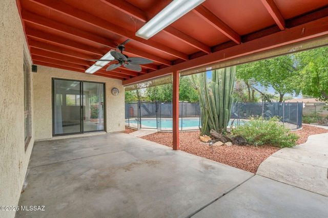 2721 N Dos Hombres Drive, Tucson, AZ 85715