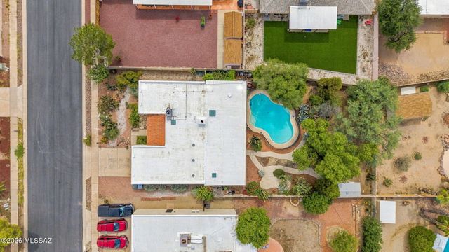 2721 N Dos Hombres Drive, Tucson, AZ 85715