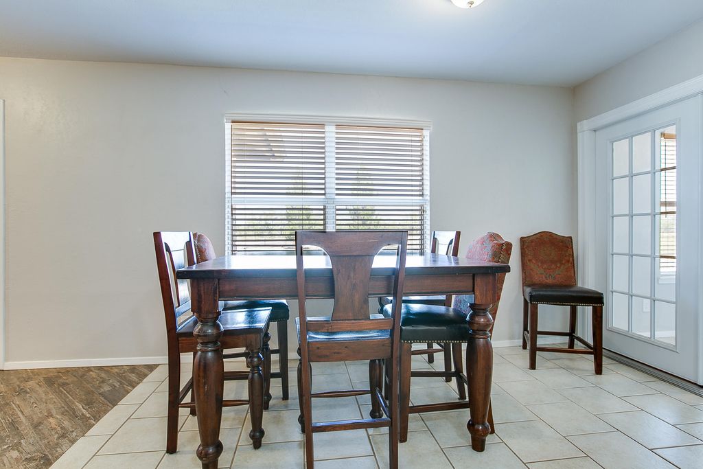 Image 11 of property listing at 725 Ranch To Market Road 584, San Angelo, TX 76904
