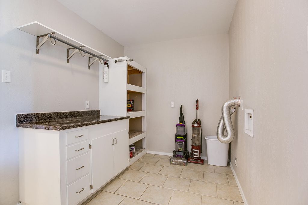Image 17 of property listing at 725 Ranch To Market Road 584, San Angelo, TX 76904