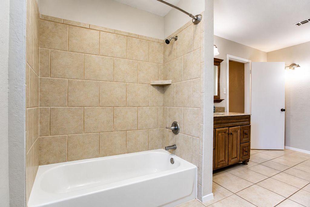 Image 20 of property listing at 725 Ranch To Market Road 584, San Angelo, TX 76904
