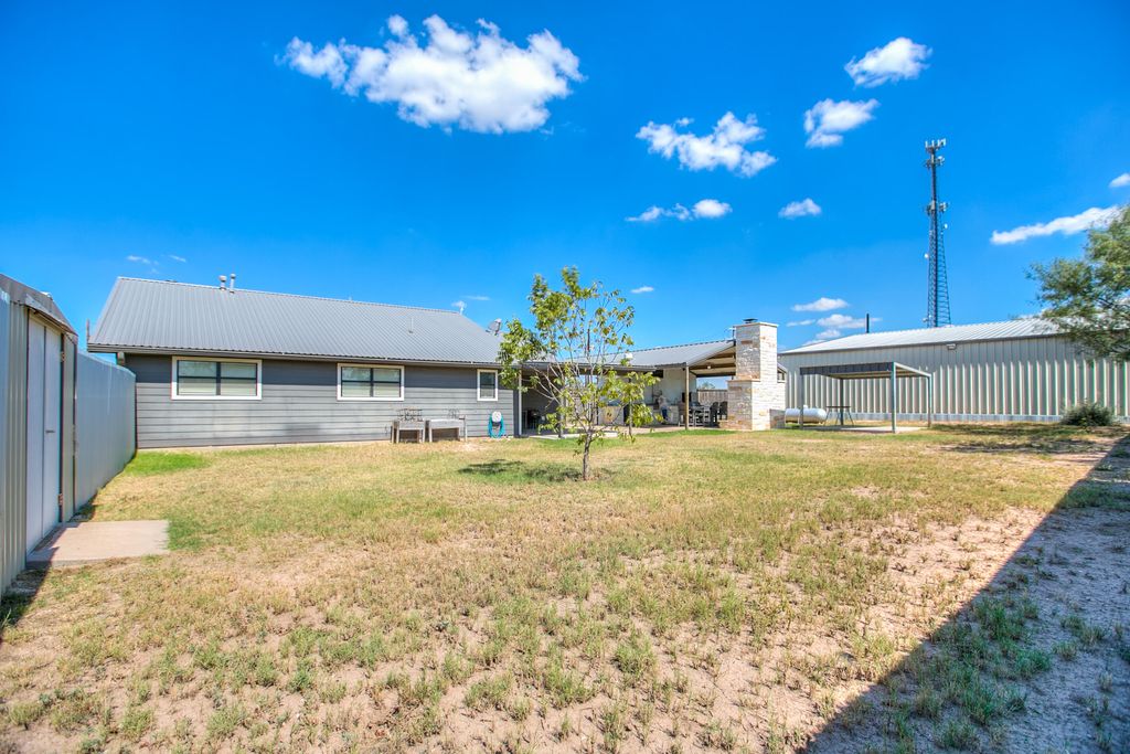 Image 34 of property listing at 725 Ranch To Market Road 584, San Angelo, TX 76904