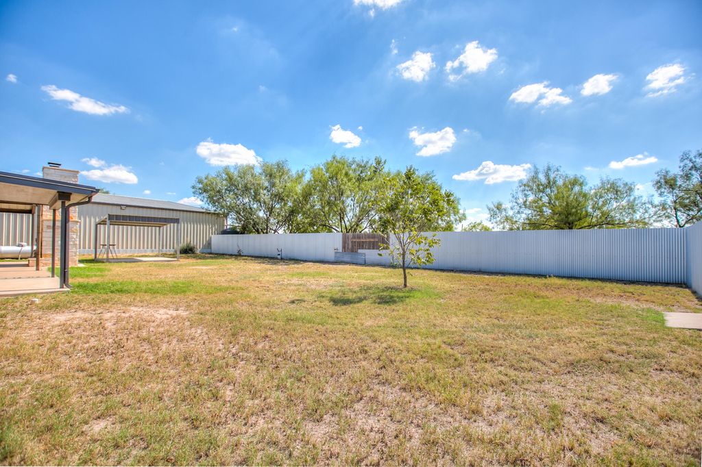 Image 38 of property listing at 725 Ranch To Market Road 584, San Angelo, TX 76904