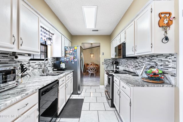 7878 JEFF Drive, Jacksonville, FL 32244