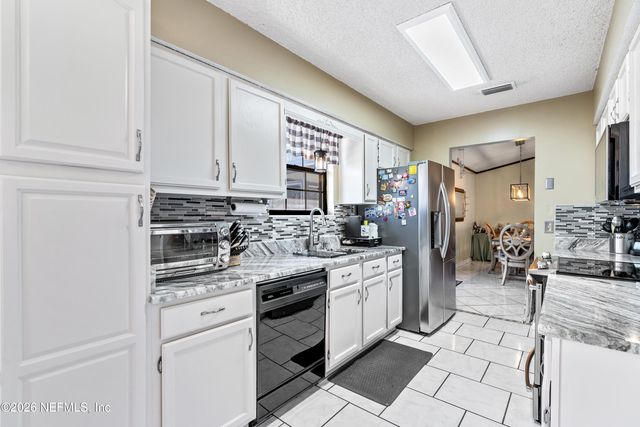 7878 JEFF Drive, Jacksonville, FL 32244