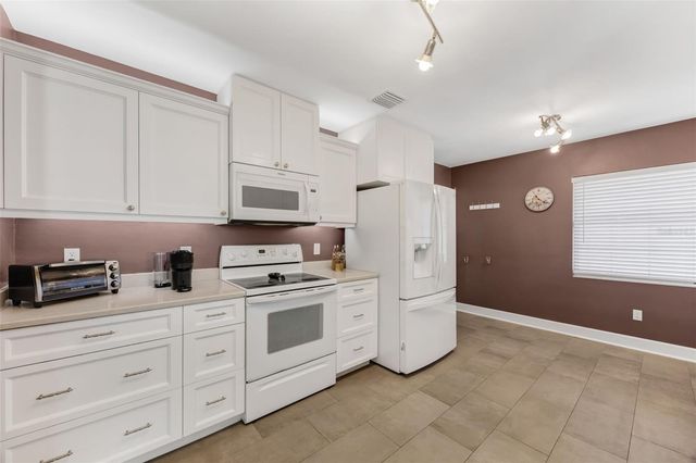 3067 KAPOK KOVE DRIVE, Clearwater, FL 33759