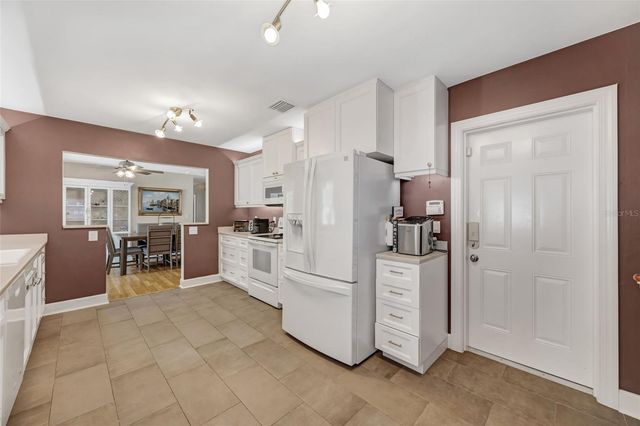 3067 KAPOK KOVE DRIVE, Clearwater, FL 33759