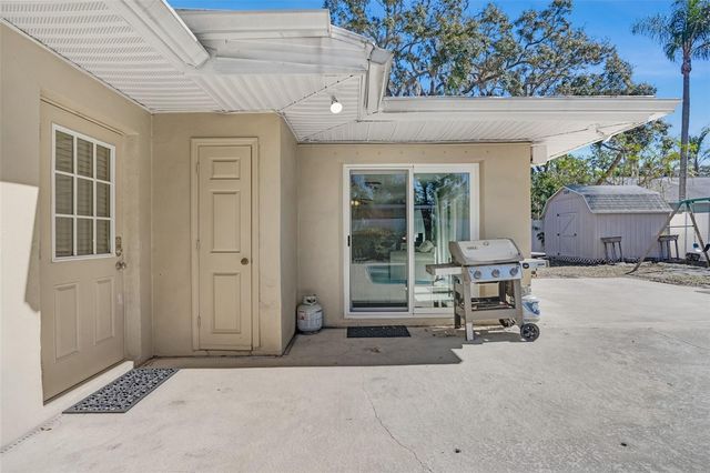 3067 KAPOK KOVE DRIVE, Clearwater, FL 33759