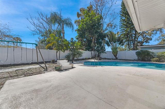 3067 KAPOK KOVE DRIVE, Clearwater, FL 33759