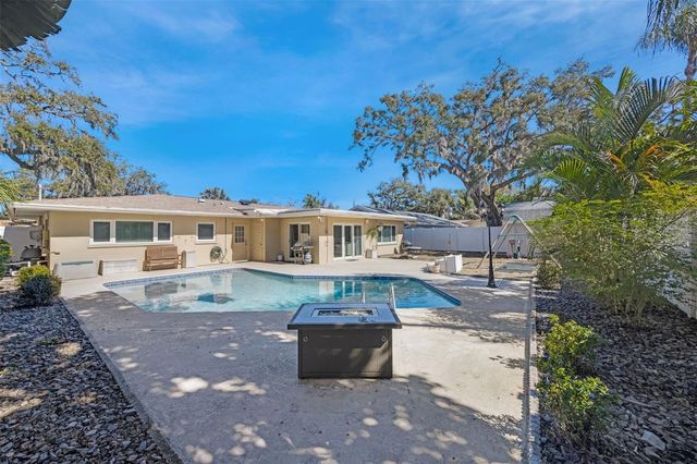 3067 KAPOK KOVE DRIVE, Clearwater, FL 33759