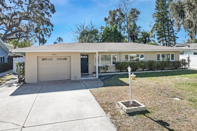3067 KAPOK KOVE DRIVE, Clearwater, FL 33759