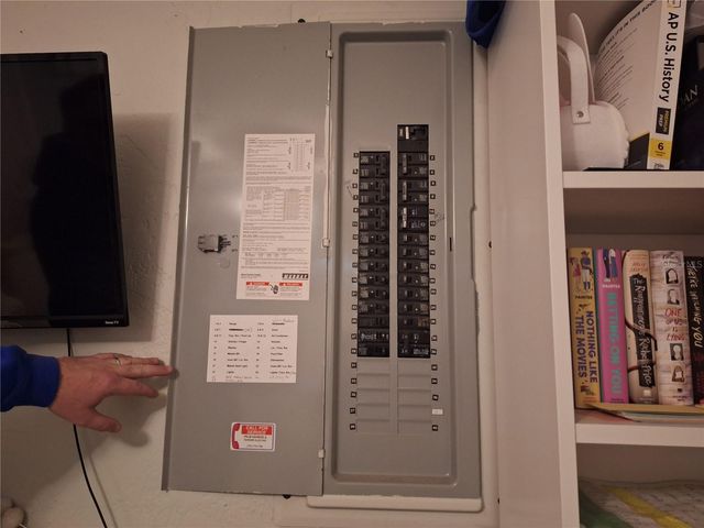 3067 KAPOK KOVE DRIVE, Clearwater, FL 33759