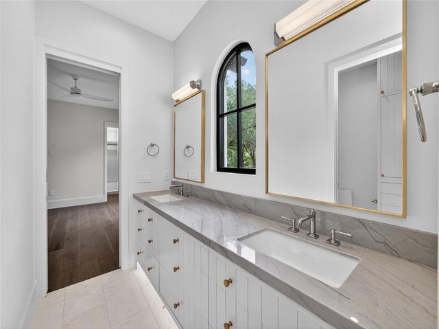 5 Scott Crescent, Austin, TX 78703