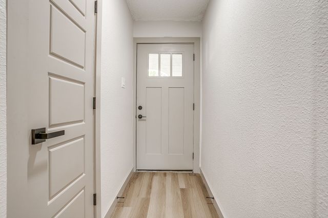 900 Vaughn Drive, Burleson, TX 76028