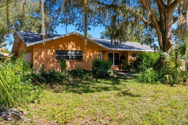 1103 SE 3rd Street, Crystal River, FL 34429