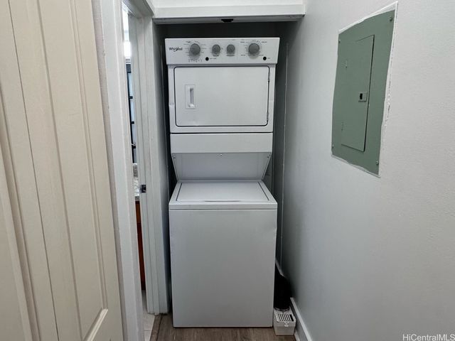 2522 Date Street 102, Honolulu, HI 96826