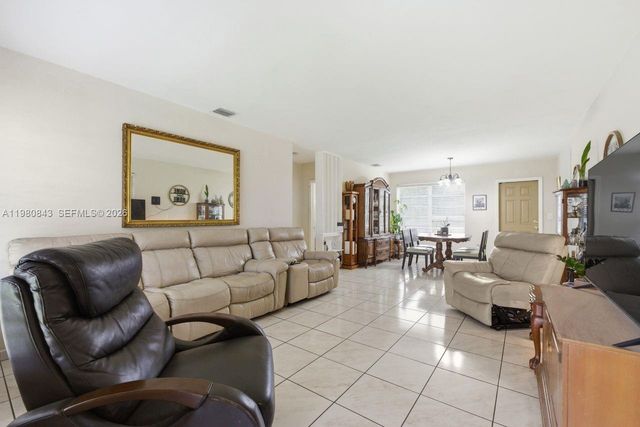 1930 SW 82nd Ave, Miami, FL 33155