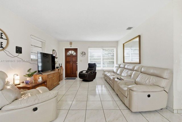 1930 SW 82nd Ave, Miami, FL 33155