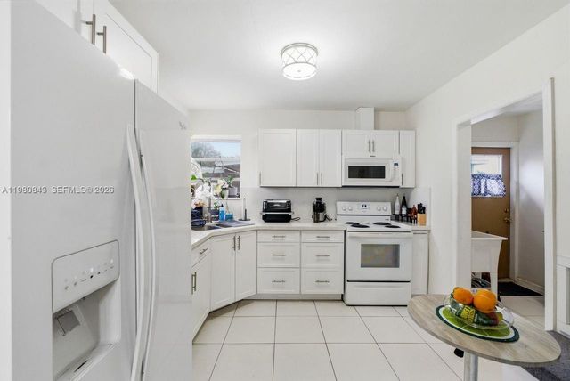 1930 SW 82nd Ave, Miami, FL 33155