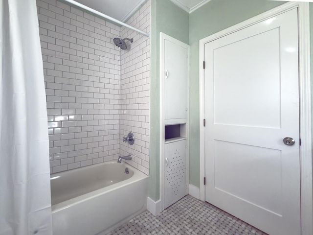 267 Bodemann LN, Lockhart, TX 78644