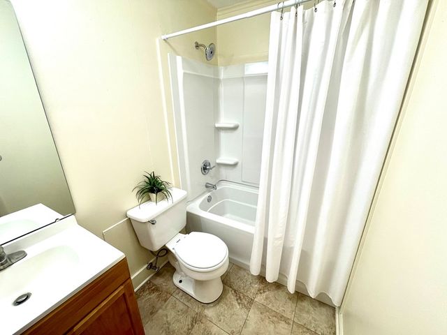 2303 Debbie Drive, Dothan, AL 36303