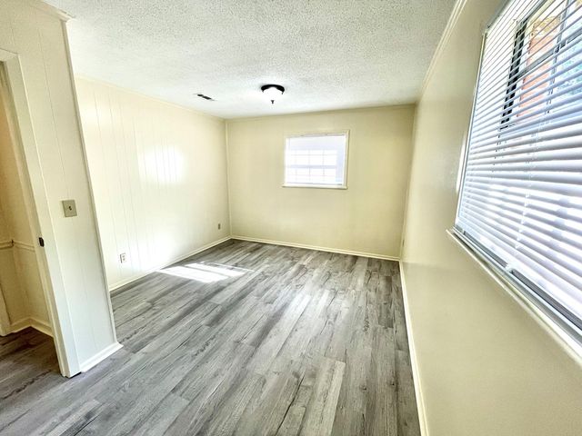 2303 Debbie Drive, Dothan, AL 36303