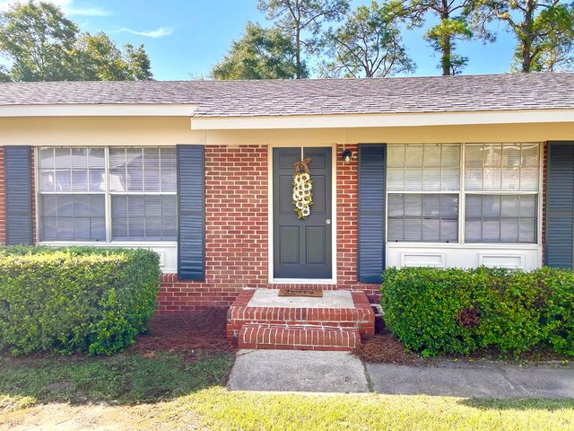 2303 Debbie Drive, Dothan, AL 36303