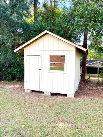 2303 Debbie Drive, Dothan, AL 36303