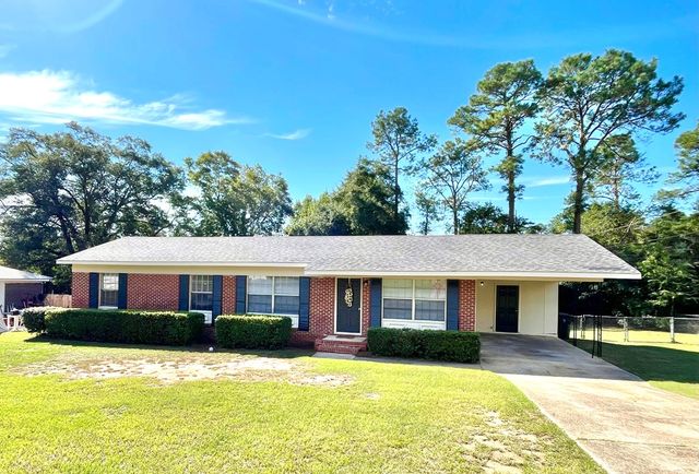 2303 Debbie Drive, Dothan, AL 36303