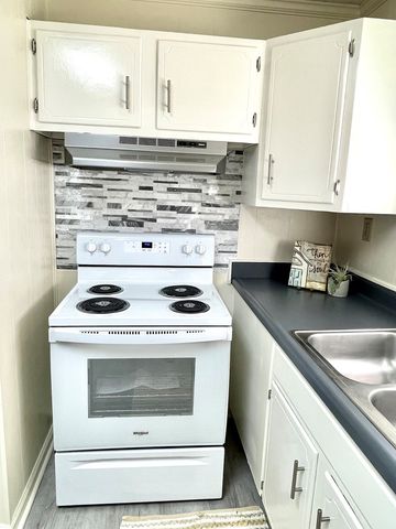 2303 Debbie Drive, Dothan, AL 36303