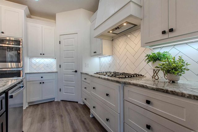 2243 E Maryland Ave, Sherwood, AR 72120