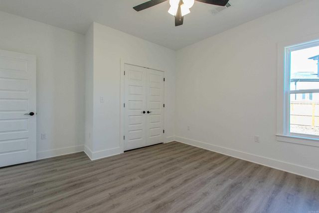 2243 E Maryland Ave, Sherwood, AR 72120