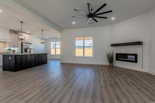 2243 E Maryland Ave, Sherwood, AR 72120