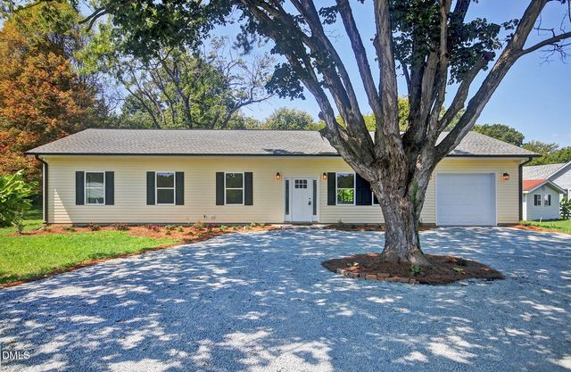 132 N State Street, Haw River, NC 27258