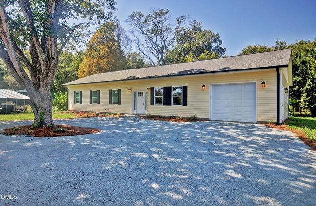132 N State Street, Haw River, NC 27258