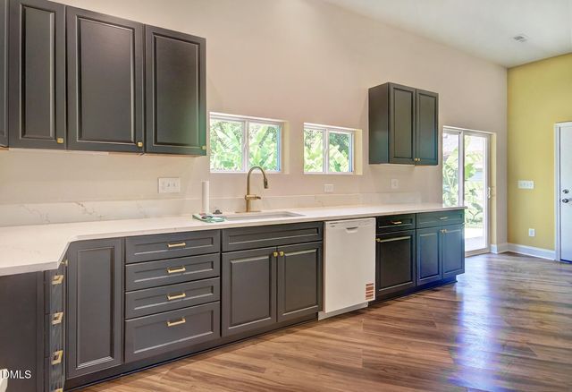 132 N State Street, Haw River, NC 27258