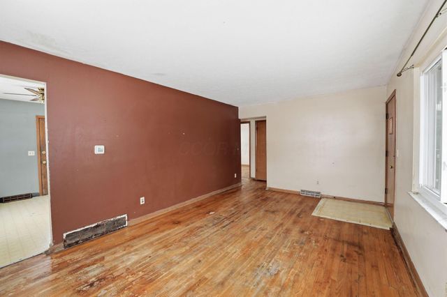 1175-1177 Mccarley Drive S, Columbus, OH 43228