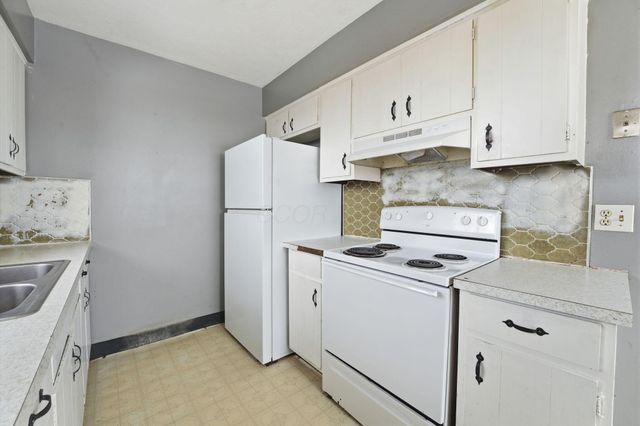 1175-1177 Mccarley Drive S, Columbus, OH 43228