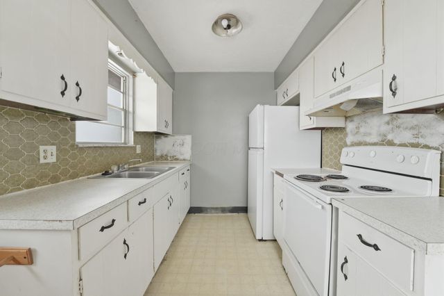 1175-1177 Mccarley Drive S, Columbus, OH 43228