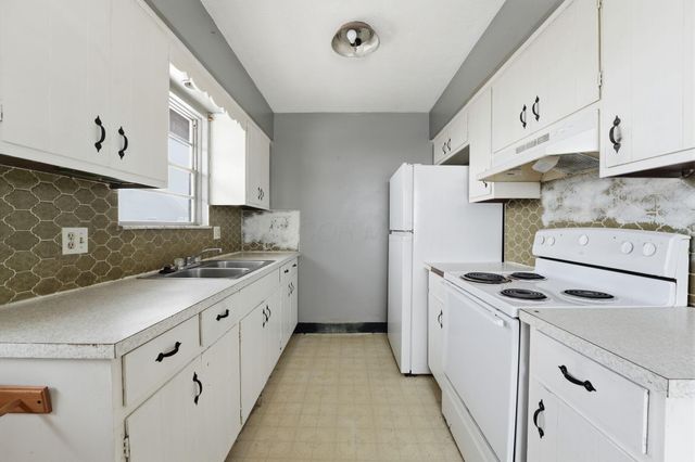 1175-1177 Mccarley Drive S, Columbus, OH 43228