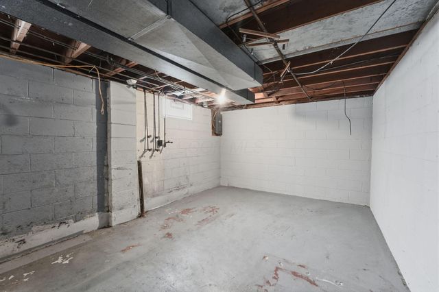 1175-1177 Mccarley Drive S, Columbus, OH 43228