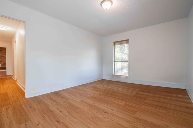 2145 LITTLEMORE DR, Memphis, TN 38016