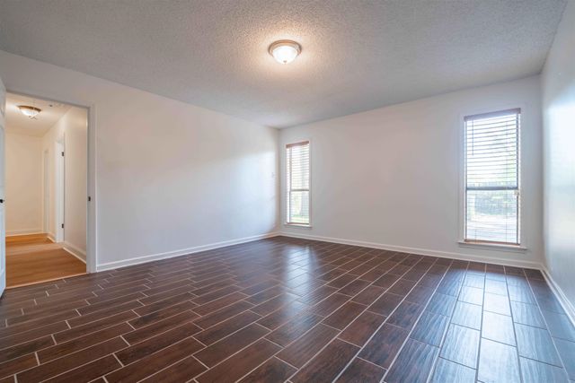 2145 LITTLEMORE DR, Memphis, TN 38016