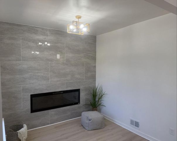 3236 N 40th STREET, Milwaukee, WI 53216