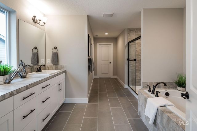 6100 N Arctic Fox, Meridian, ID 83646