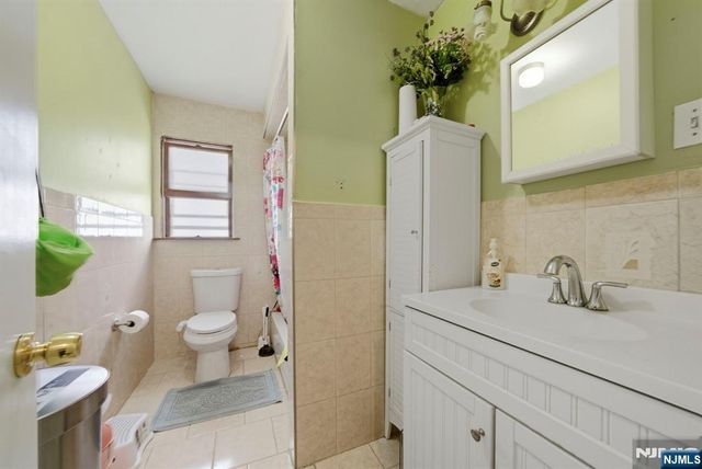 122 Cedar Street, Garfield, NJ 07026