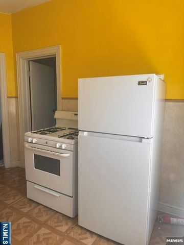 46 Farnham Avenue 2, Garfield, NJ 07026