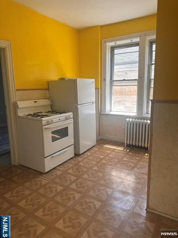 46 Farnham Avenue 2, Garfield, NJ 07026