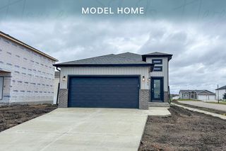 6794 Meadow View Drive S, Fargo, ND 58104